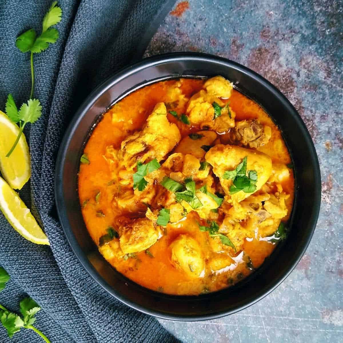 Mom's Simple Chicken Curry: Authentic Indian Recipe Guide